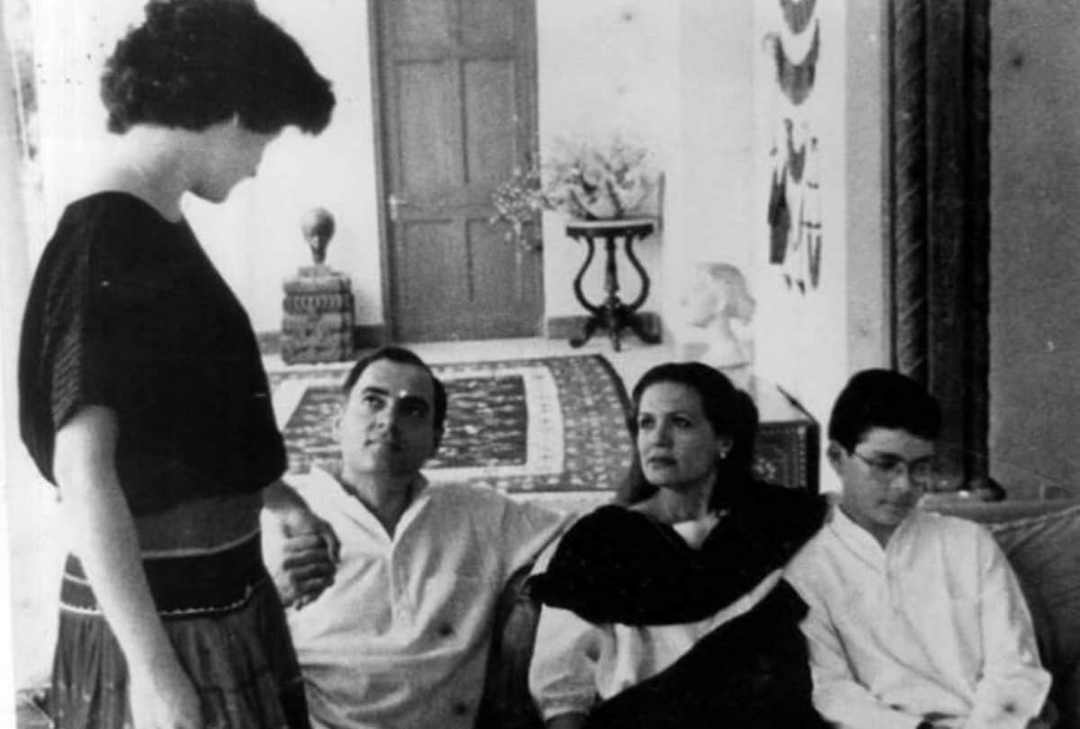 Sonia Gandhi birthday special lesser known facts about Sonia Gandhi and Rajiv Gandhi lovestory