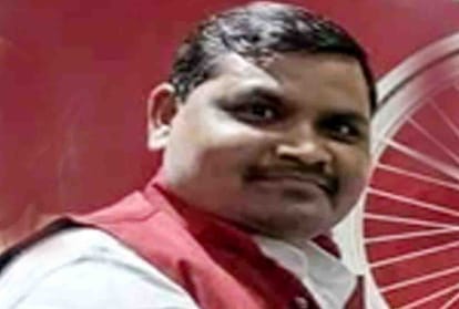 allegation of usurp money over samajwadi party's state secretary