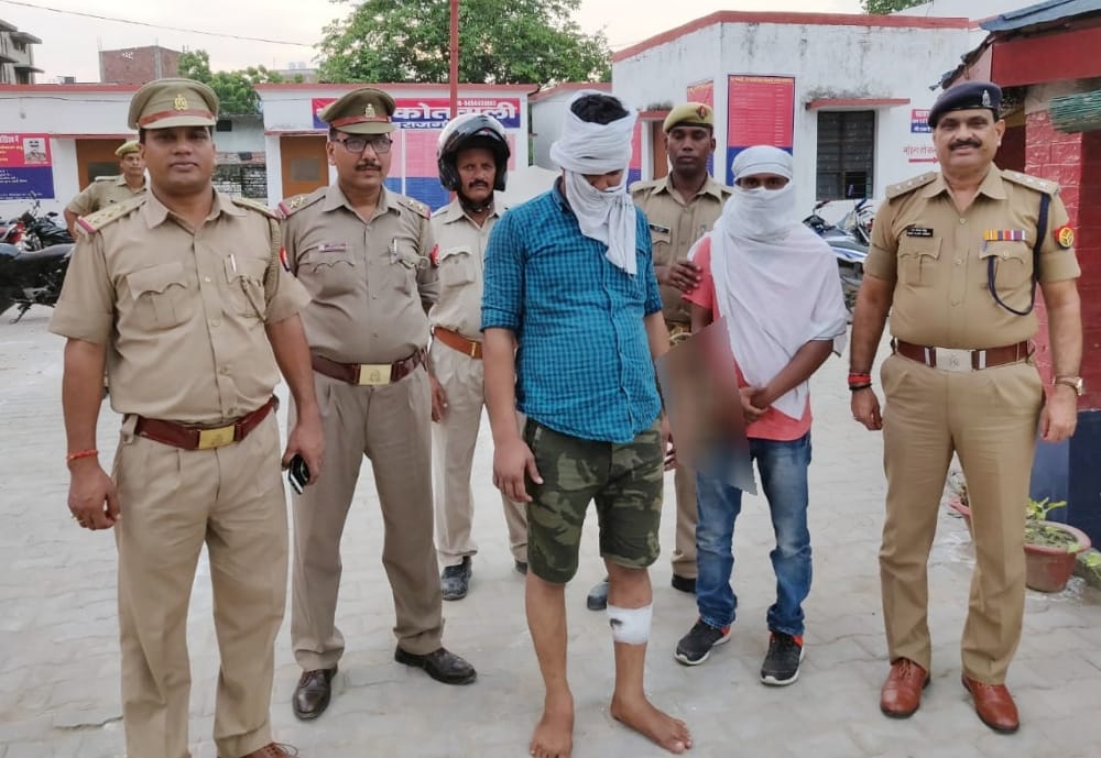 Two crooks arrested in encounter, car recovered
