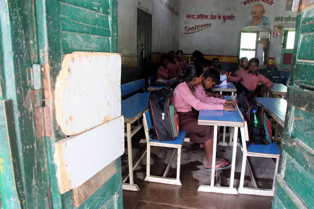 Allahabad highcourt gave inspection order to damage school of varanasi