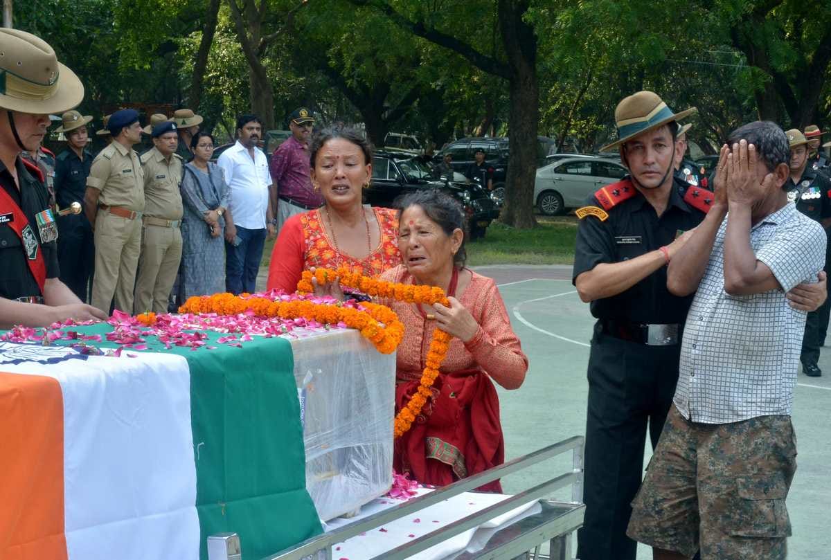 Martyr rambabu shahi funeral at harishchandra ghat in varanasi