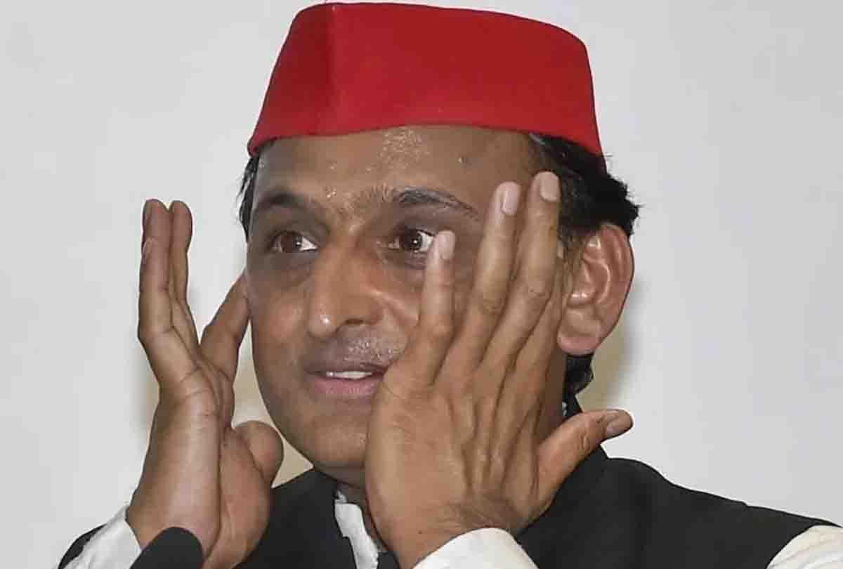 अखिलेश यादव