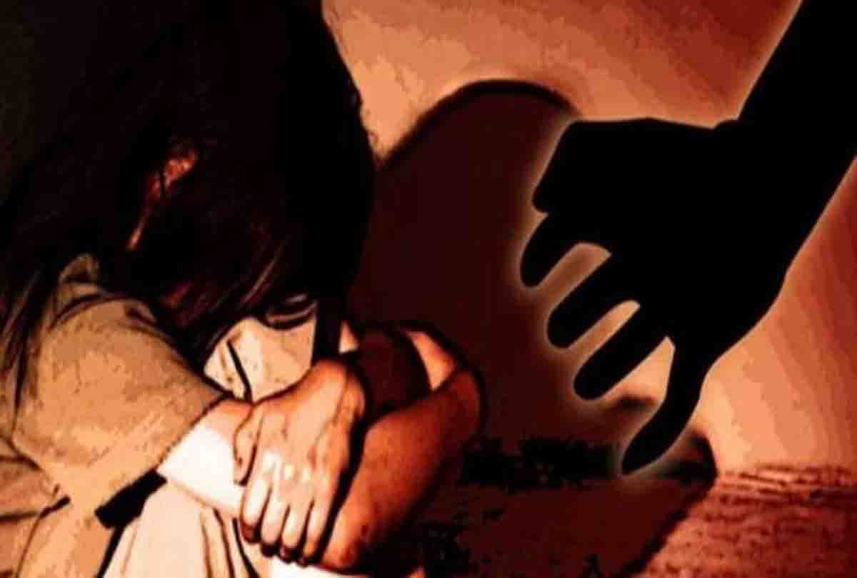 Step father raped daughter in kanpur