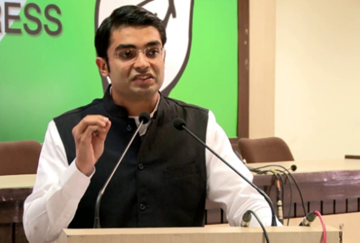 Congress leader jaiveer shergill gets assault and death threat from email complaint on twitter