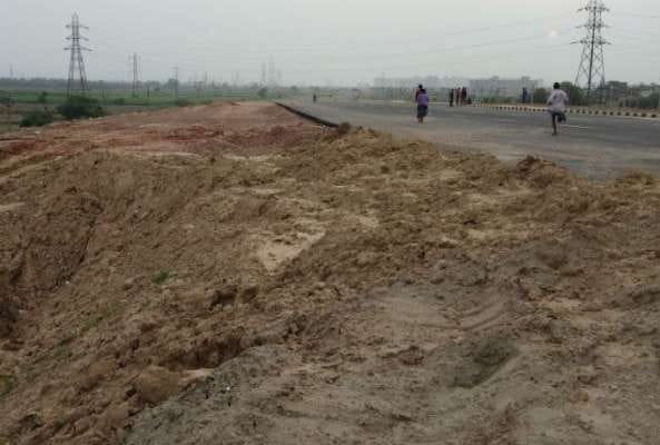 KGP Eastern Peripheral Expressway Road Cracked due to Rain