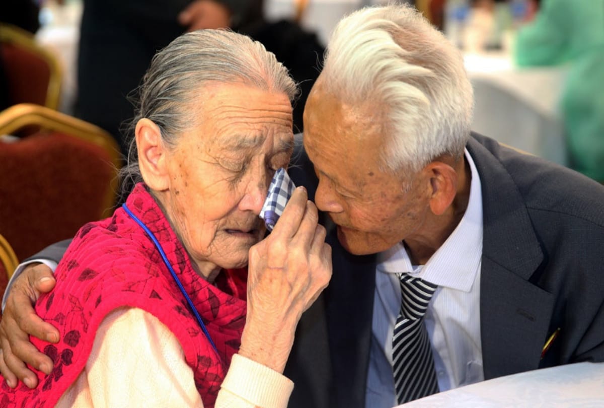 Reunion of Korean families between happiness and tears after six decades of war
