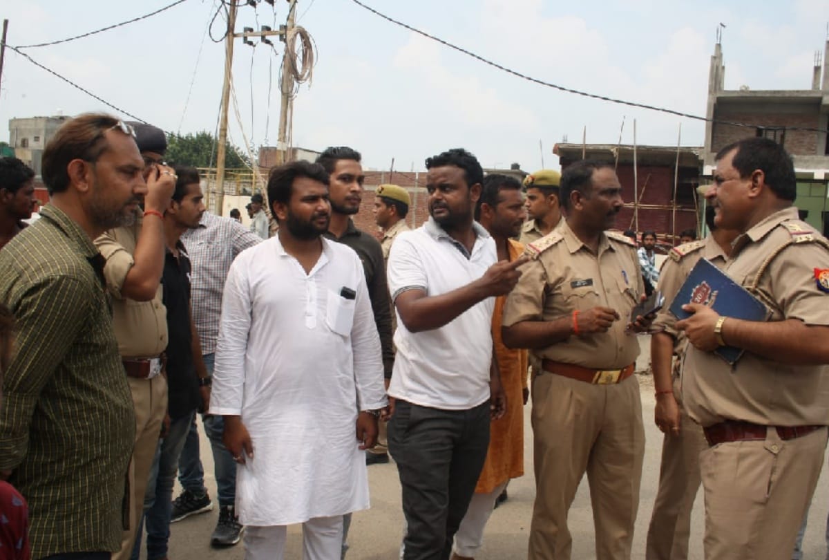 up: women was on the target of professional shooters, kukhyat Sheri and Salman got in suspicion