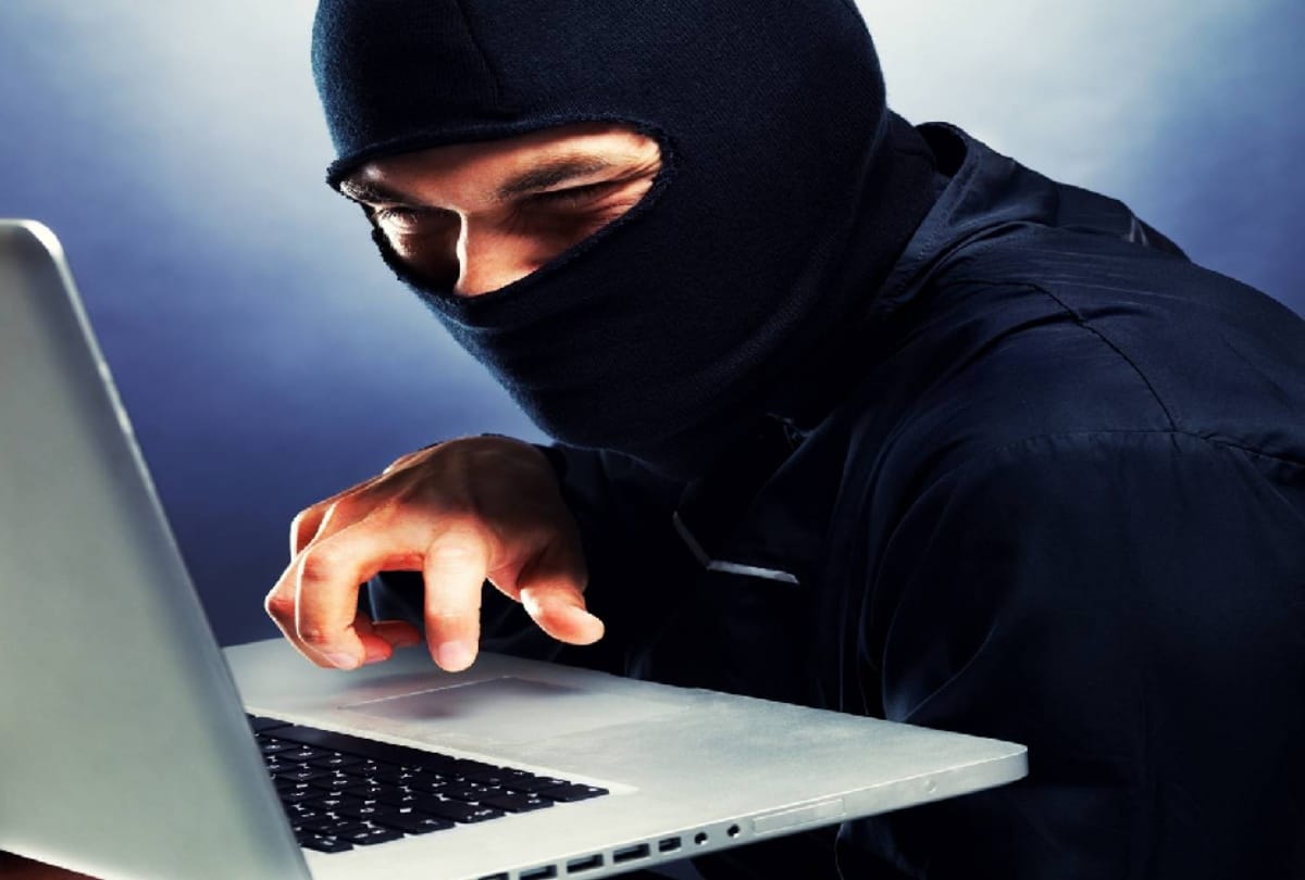 be careful while Online shopping or you may be cheated by low price excusess