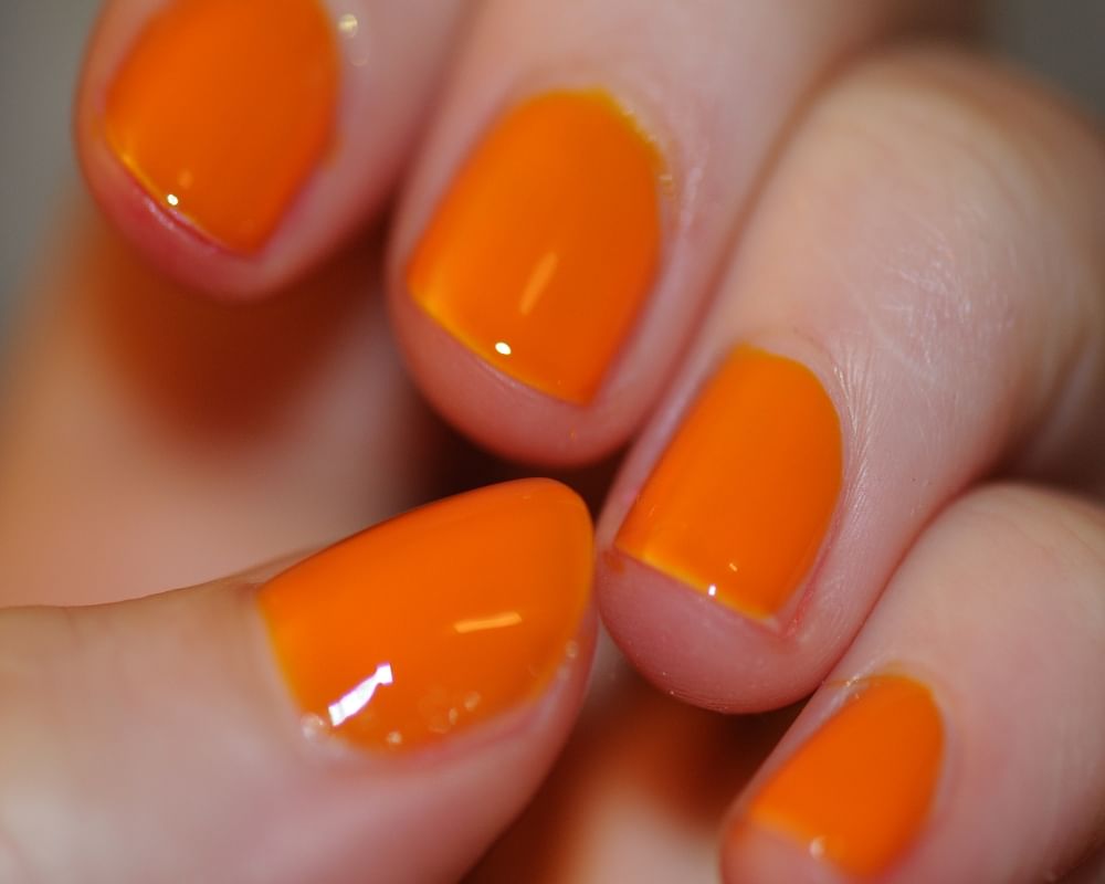 नेल्‍स को देना चाहती हैं समर लुक, तो ट्राई करें ये 7 ट्रेंडी नेल पेंट -  trendy nail paint colour for summer nail polish tips in hindi pra – News18  हिंदी