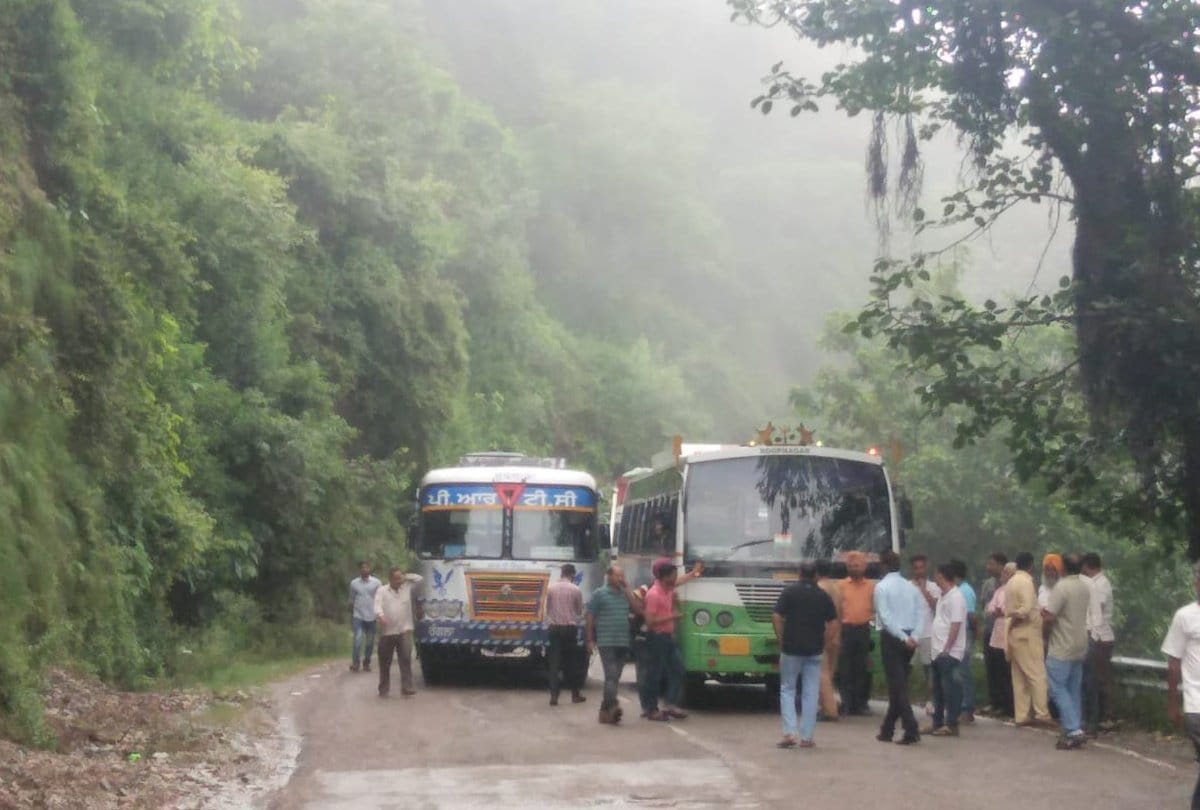 Landslide on kangra shimla highway