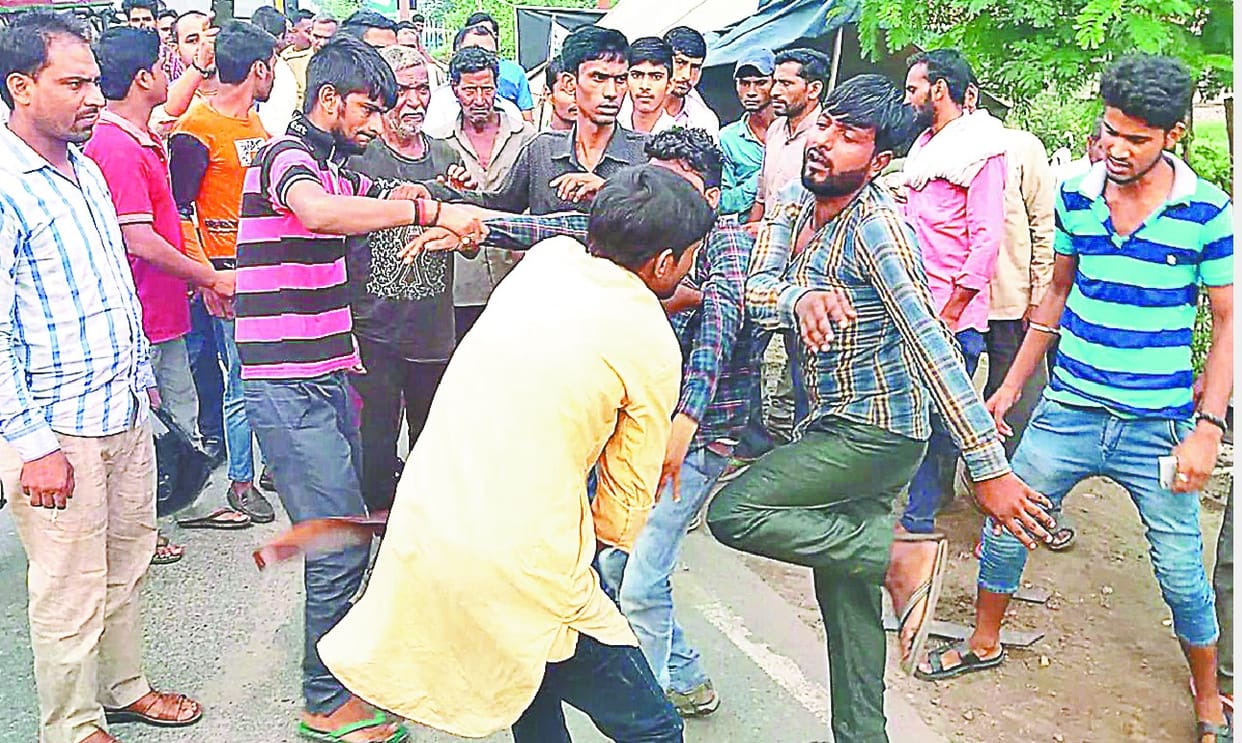 Govans-laden car caught, beaten two youths