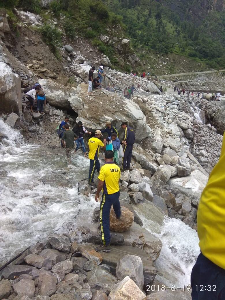 char dham yatra 2018 pilgrimage rescued by sdrf