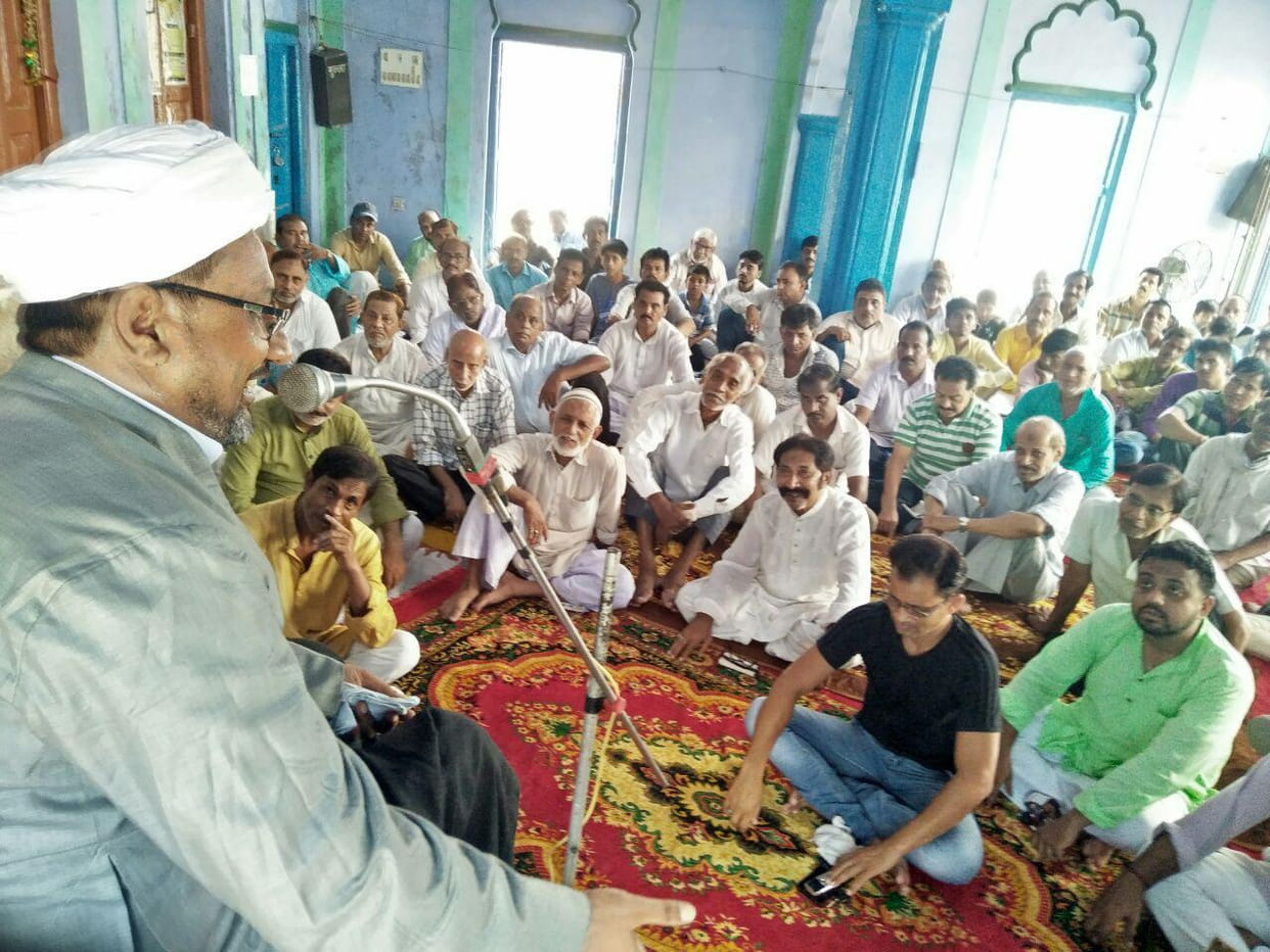 कर्बला के शहीदों ने हमें जीने का सलीका सिखाया : मौलाना गुलाम अली खान