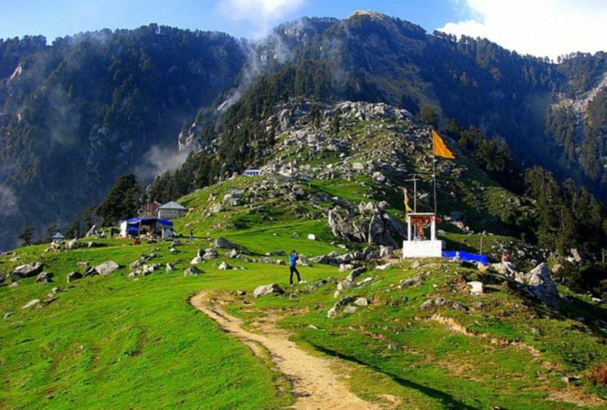 Dharamshala News: triund trek will be opened for tourists from 15 March