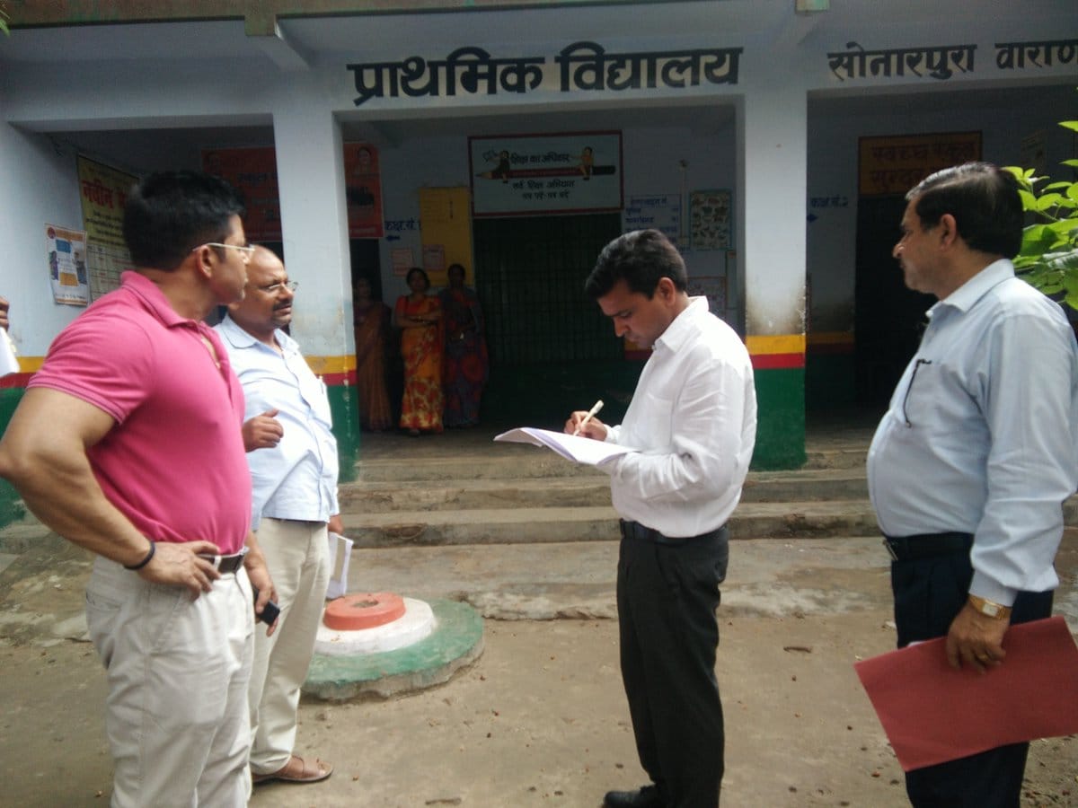 Varanasi district magistrate motivate student of second class