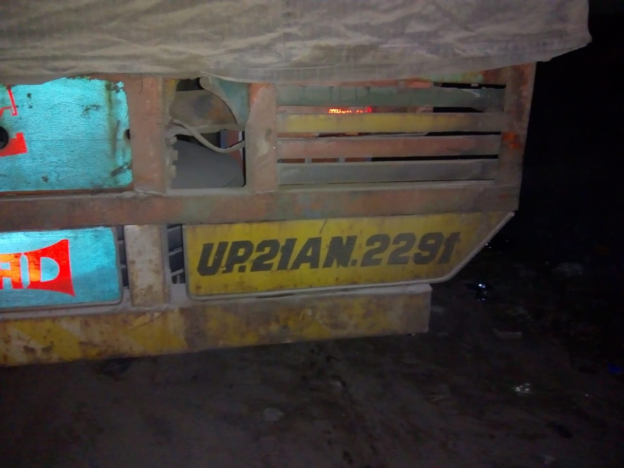 People caught three truck with full of meat at jaunpur