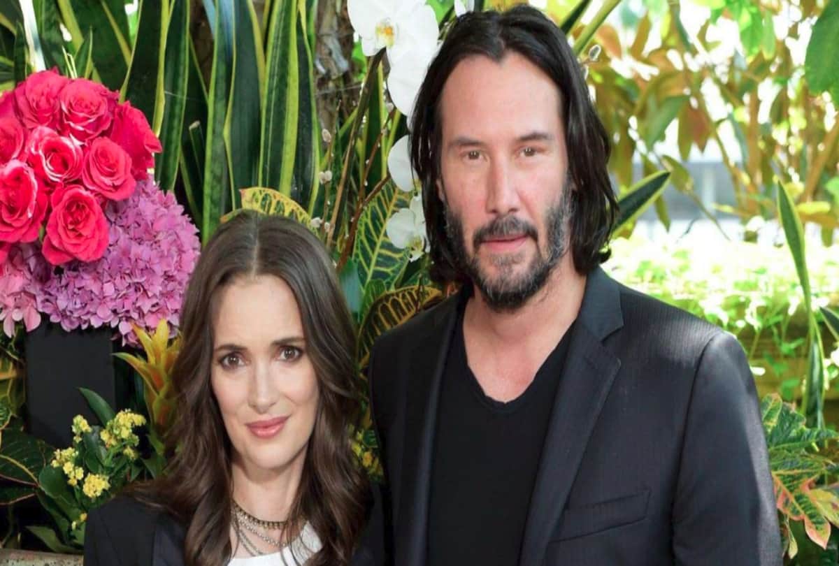 Winona Ryder revealed she actually got married with co-star Keanu at Dracula set in 1992