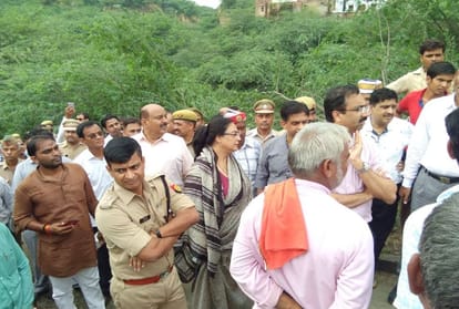 atal bihari vajpayee will remain alive in such memories in Bateshwar agra