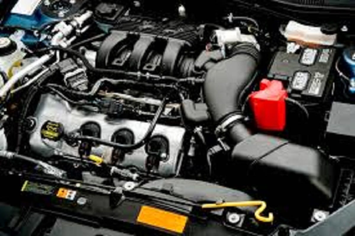 5 bad habites of indian car drivers, which damages the car engine