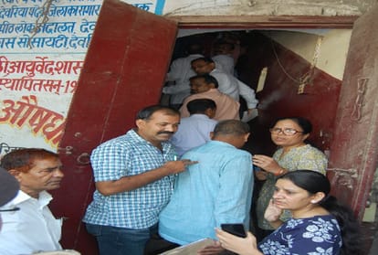 deoria shelter home case SIT team investigated in office