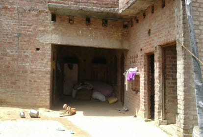 police remove girl’s half burnt body from pyre in firozabad