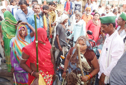 Feud between farmer union attacked the District President