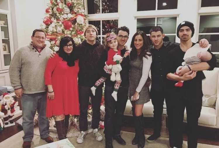 priyanka chopra and nick jonas in laws family members