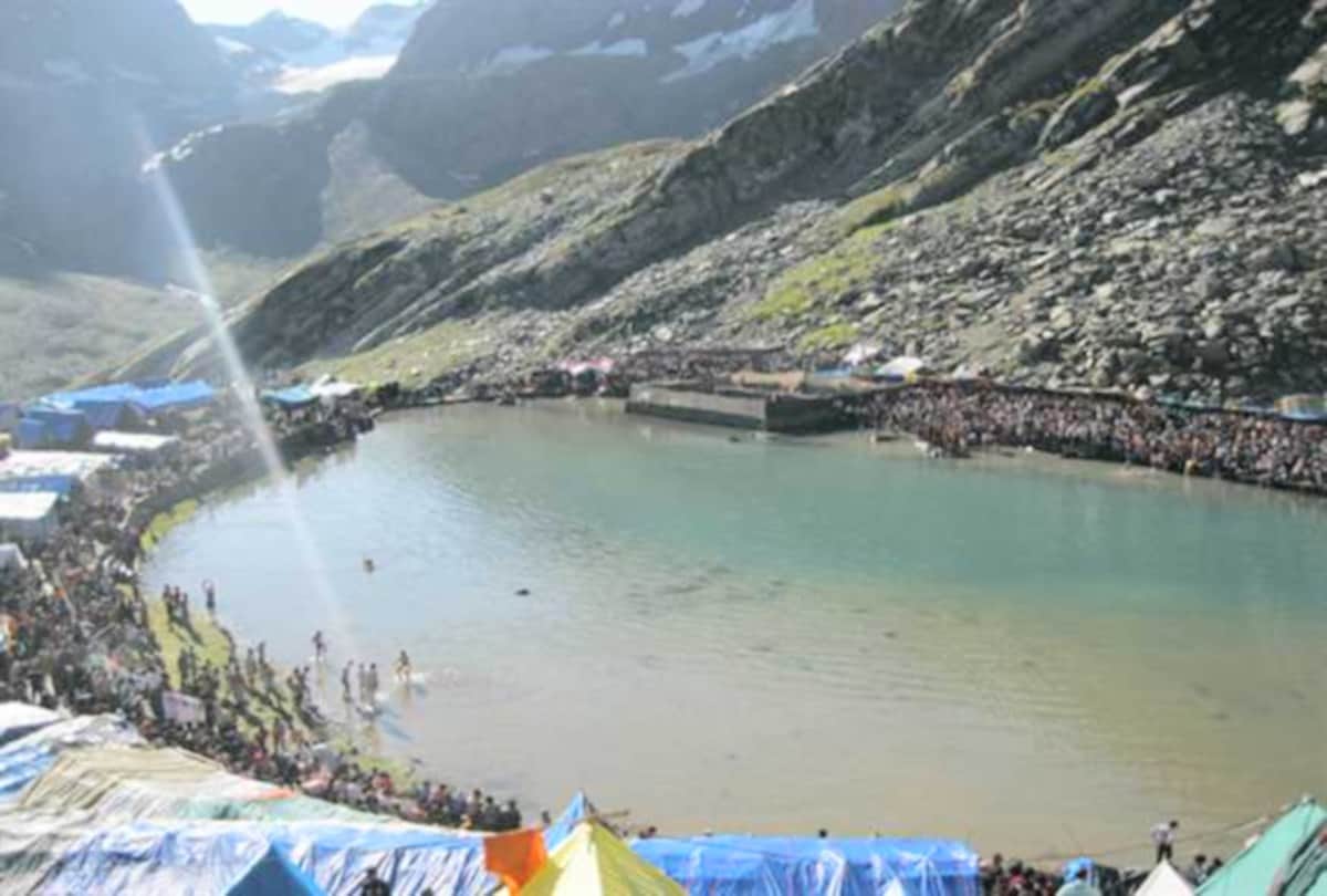 Holy Manimahesh yatra Shahi bath auspicious time in Dal Lake