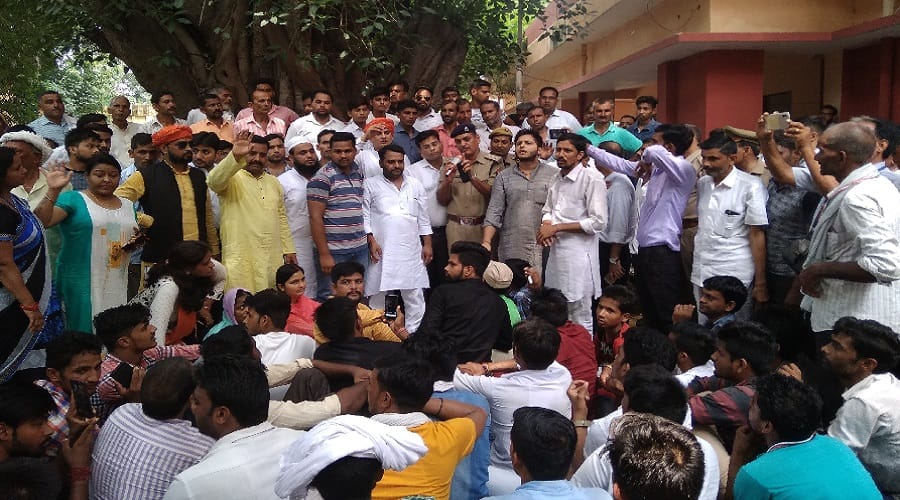 Daughter did not get justice in the area of BJP legislator Sangeet Som, situation is serious
