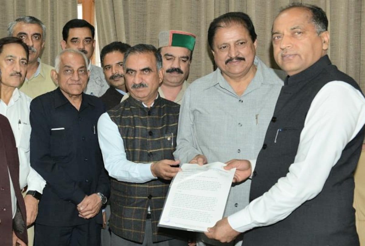 Himachal congress memorandum to CM Jairam Thakur
