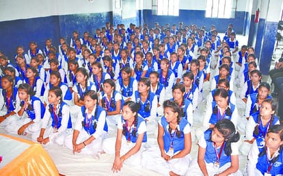 Amar ujala police ki pathshala in firozabad