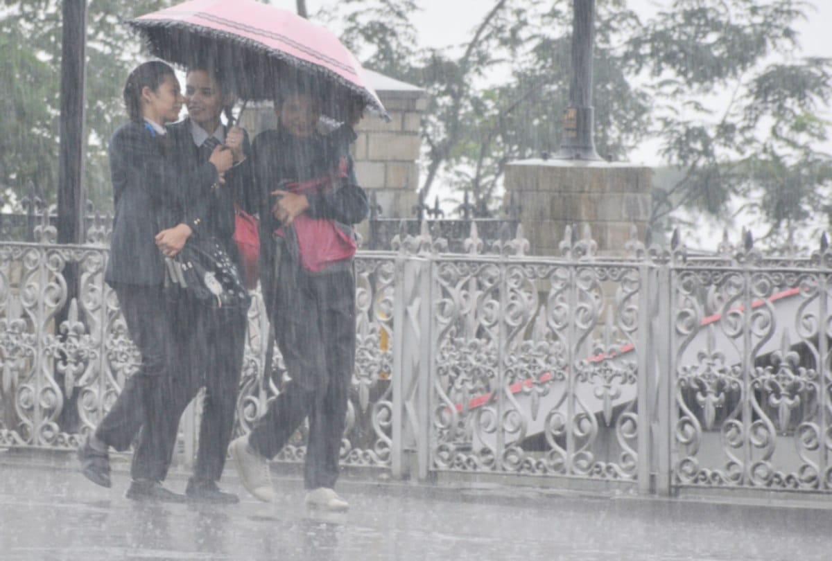 heavy rainfall warning in himachal for three days from today