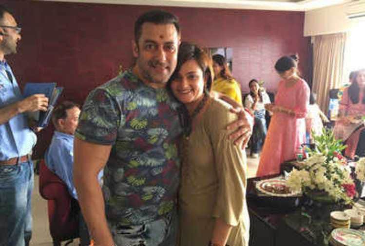 salman khan and his rakhi sister shweta rohira story