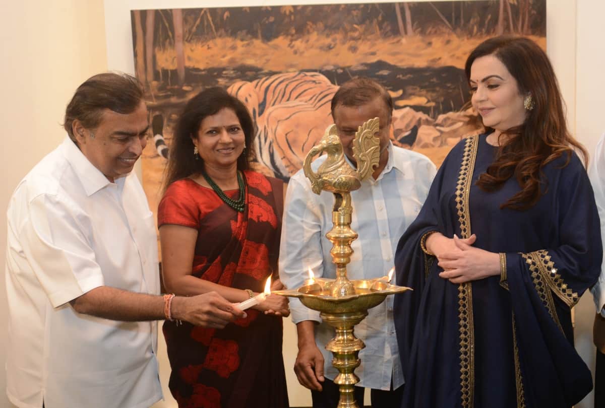 Mukesh and Nita Ambani inaugrate A Tale Untold by Sushma Jain at Jehangir Art Gallery
