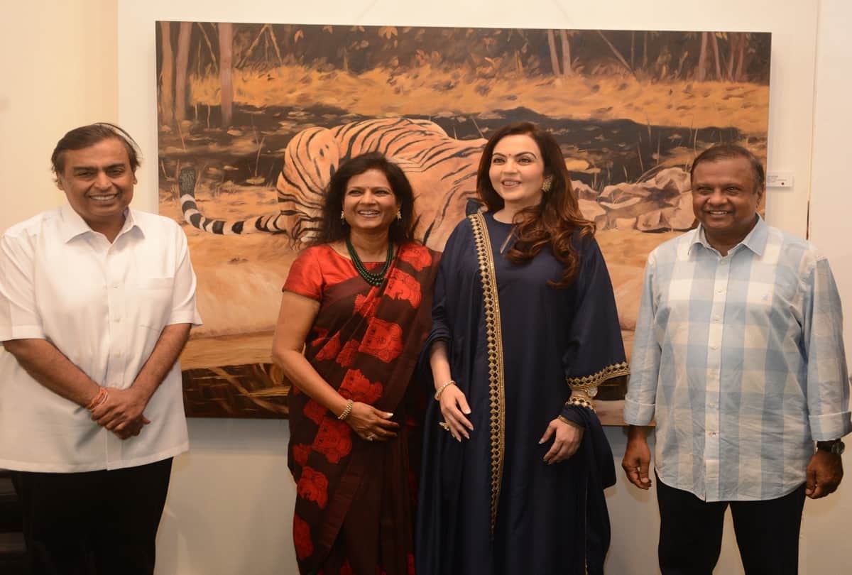 Mukesh and Nita Ambani inaugrate A Tale Untold by Sushma Jain at Jehangir Art Gallery