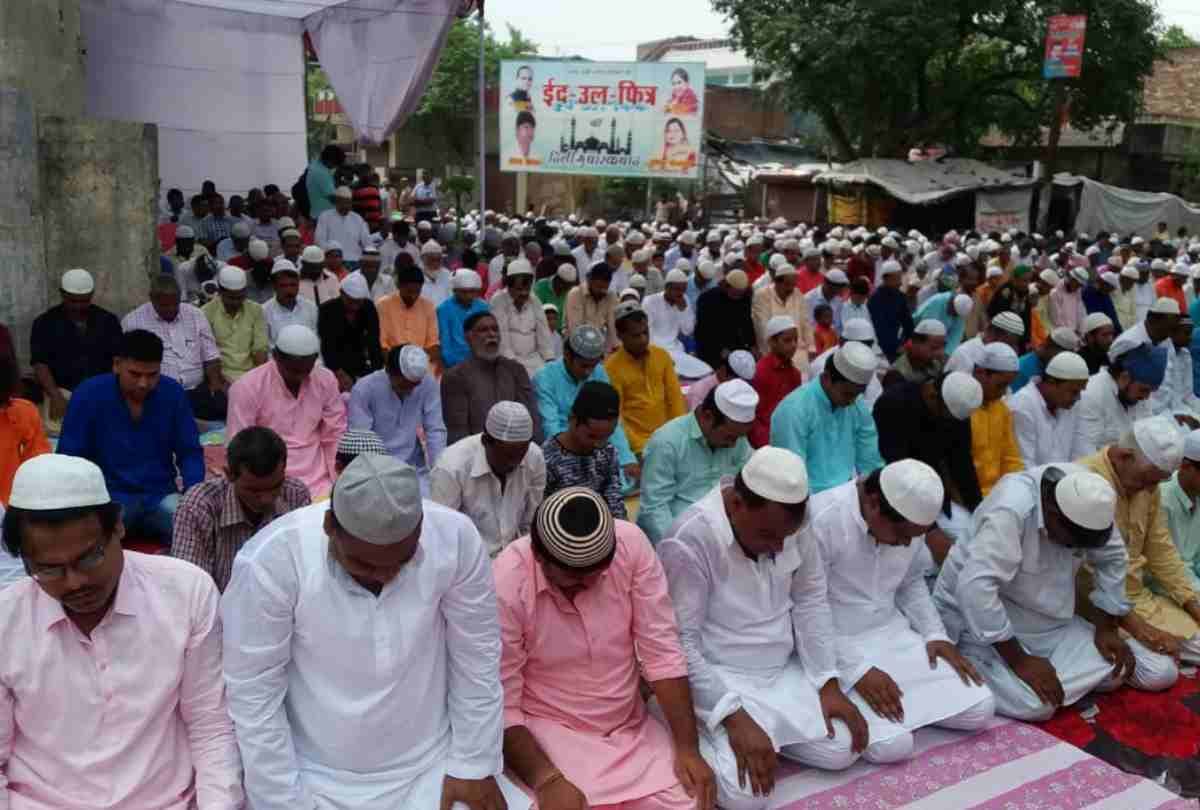 bakrid celebration in lucknow mosque