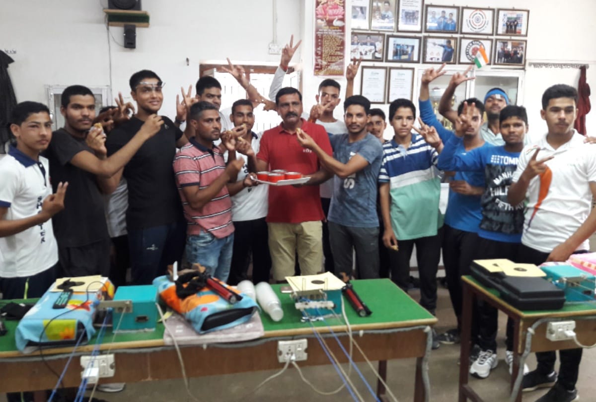 International shooters of india prepared in this village of UP see how becomes master of shooting