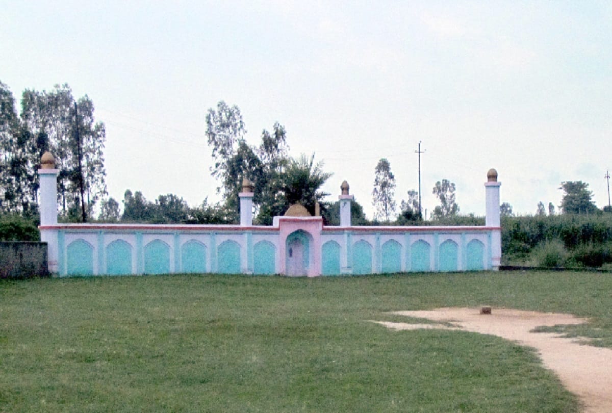 Bijnor,People of Muslim society could not celebrate Eid, and force deployed in city, see photos