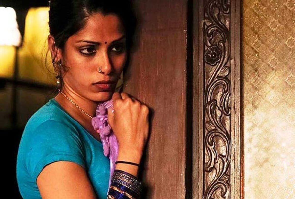 freida pinto smoke beedi in love sonia poster outc