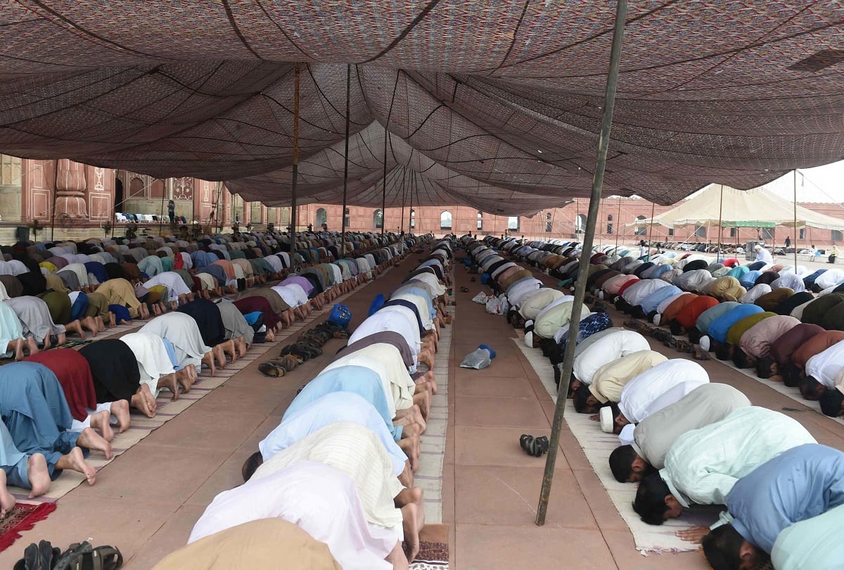 Pakistan muslims celebrate Eid al-Adha 2018