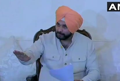 Reactions on Navjot Sidhu Hug to Pakistan Army Chief Qamar Bajwa