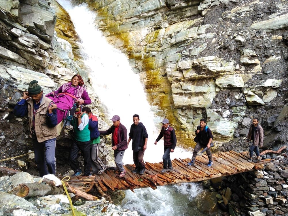 block route become dangerous for life in uttarakhand hilly area