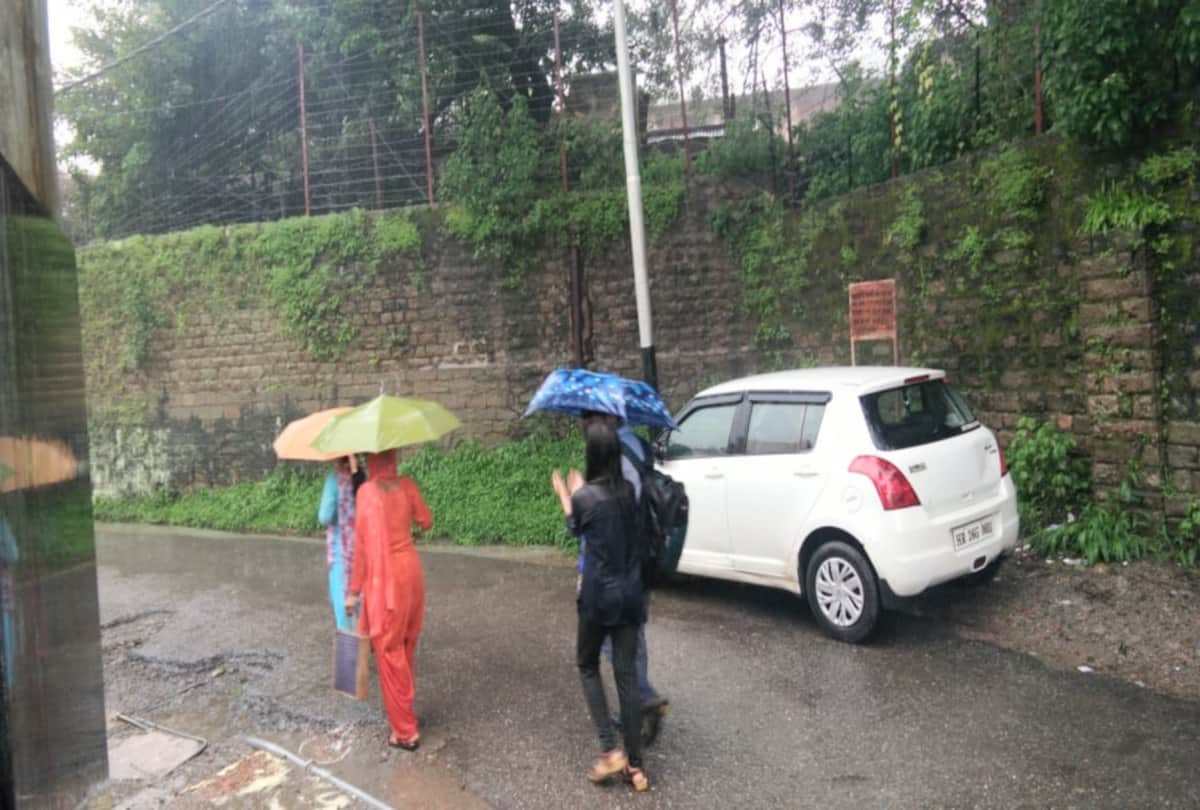 heavy rainfall warning in himachal for three days from today