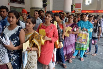 Rakhi sent from varanasi to soldier on border