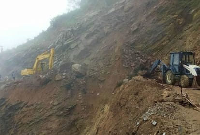 Uttarakhand Weather News Today: ऋषिकेश गंगोत्री हाईवे दूसरे दिन भी बंद, रातभर से जारी बारिश का सिलसिला Uttarakhand Weather: Continuous Raining Amid Cause Rishikesh-Gangotri Highway Closed For Second Day