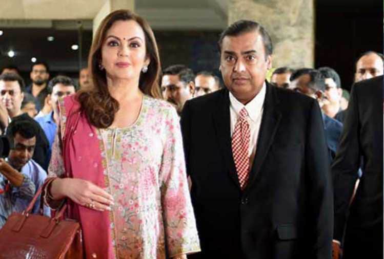 nita ambani donate 21 crore rupee for kerala cm distress relief fund