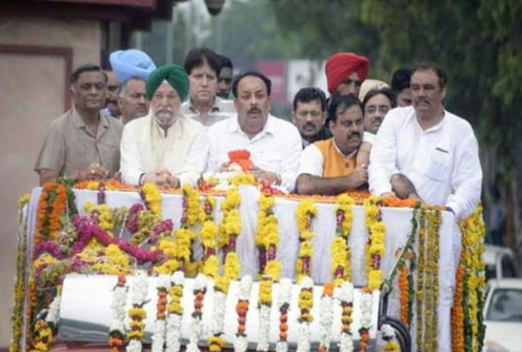 asthi kalash yatra of atal ji reached in chandigarh