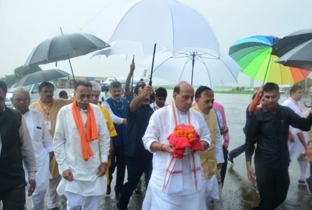 asthi kalash yatra of atal ji in lucknow