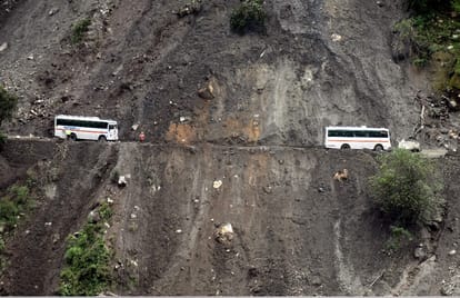 24 hours heavy rain alert in uttarakhand badrinath highway open on monday