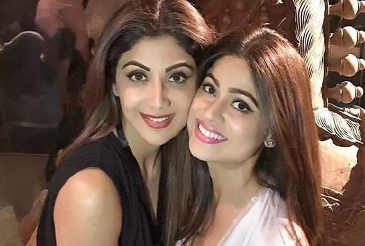 Top 5 Flop and Hit Bollywood Sisters like priyanka and parineeti chopra